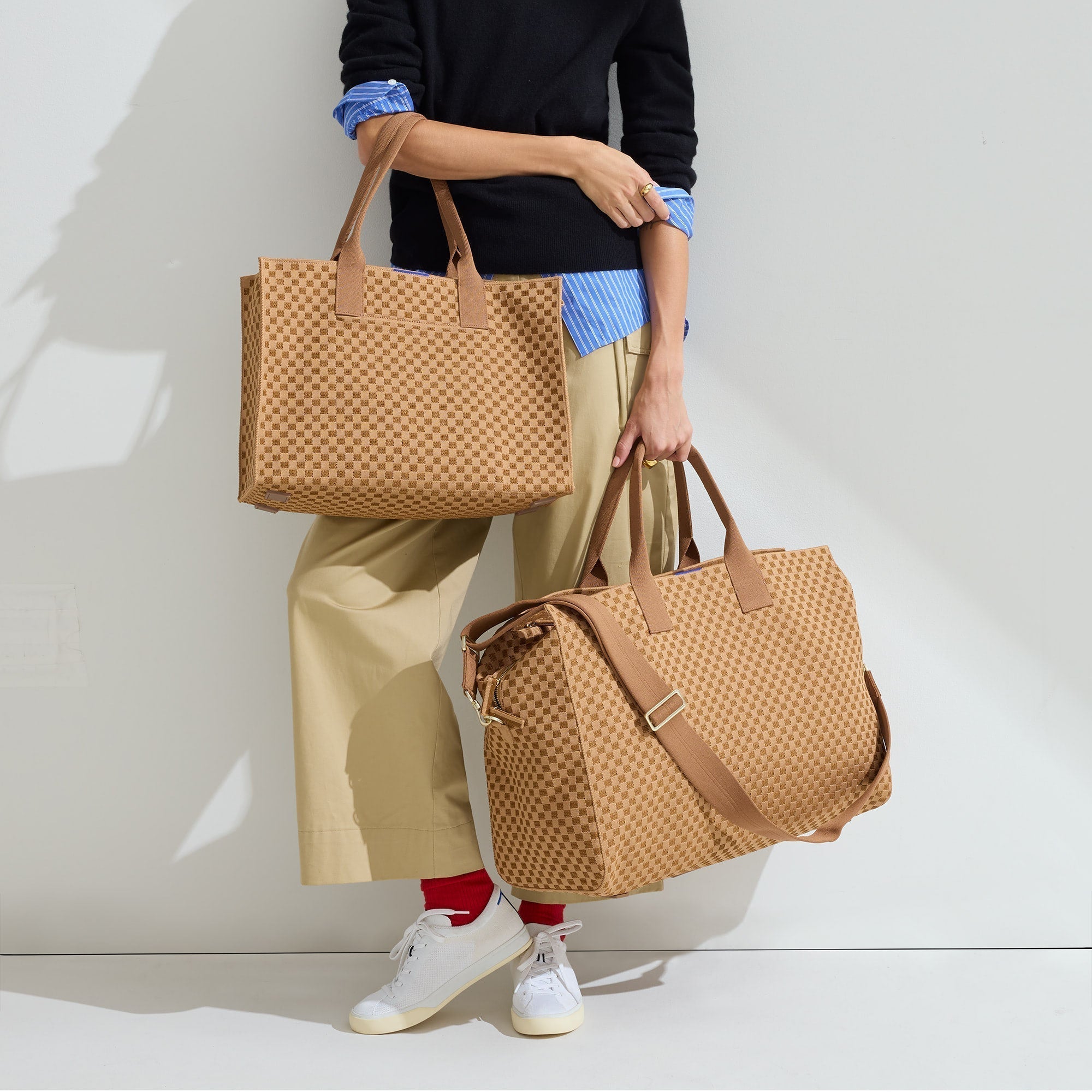 hover | The Weekender in Hazelnut shown on model. 
