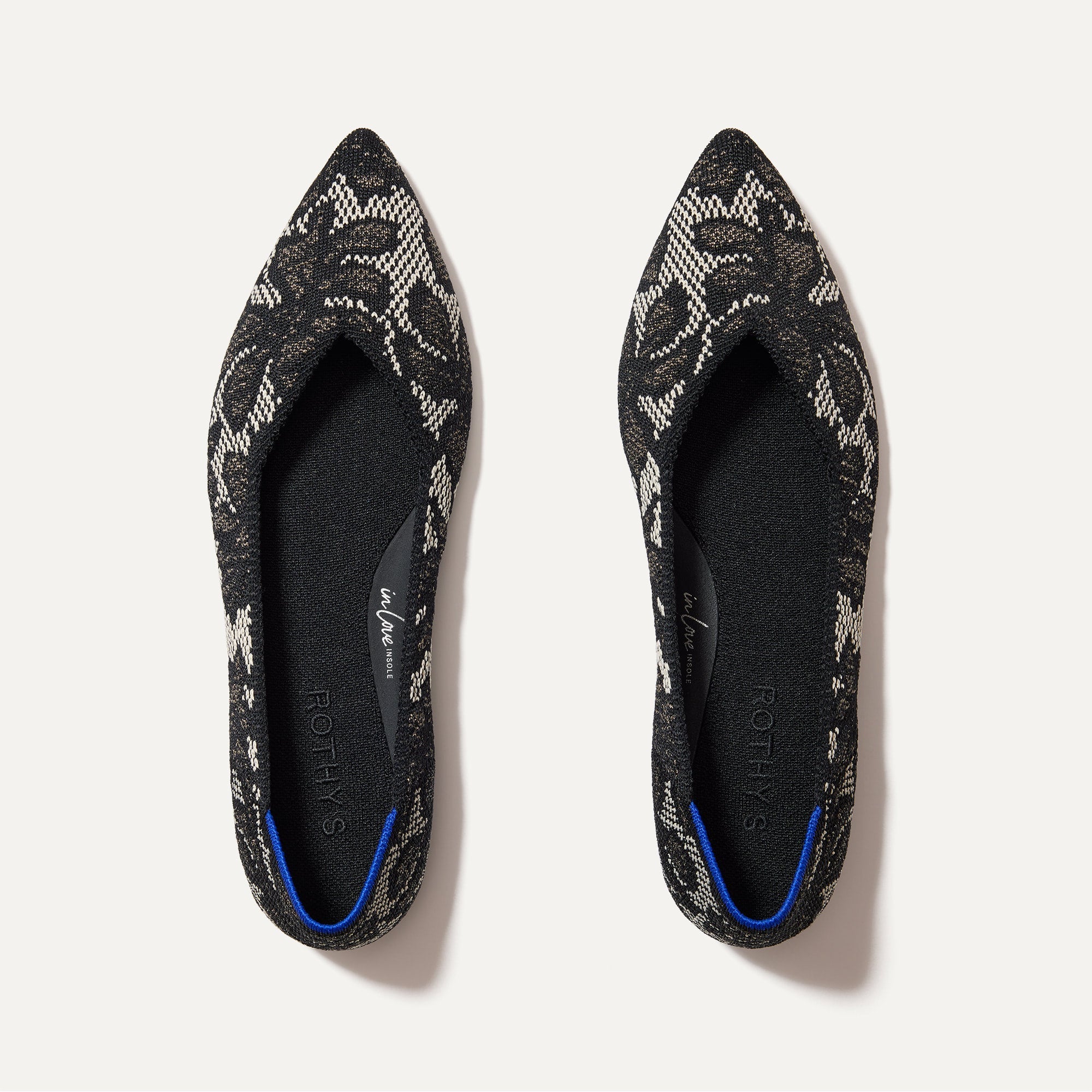 The Point II in Black Chantilly shown from the top.