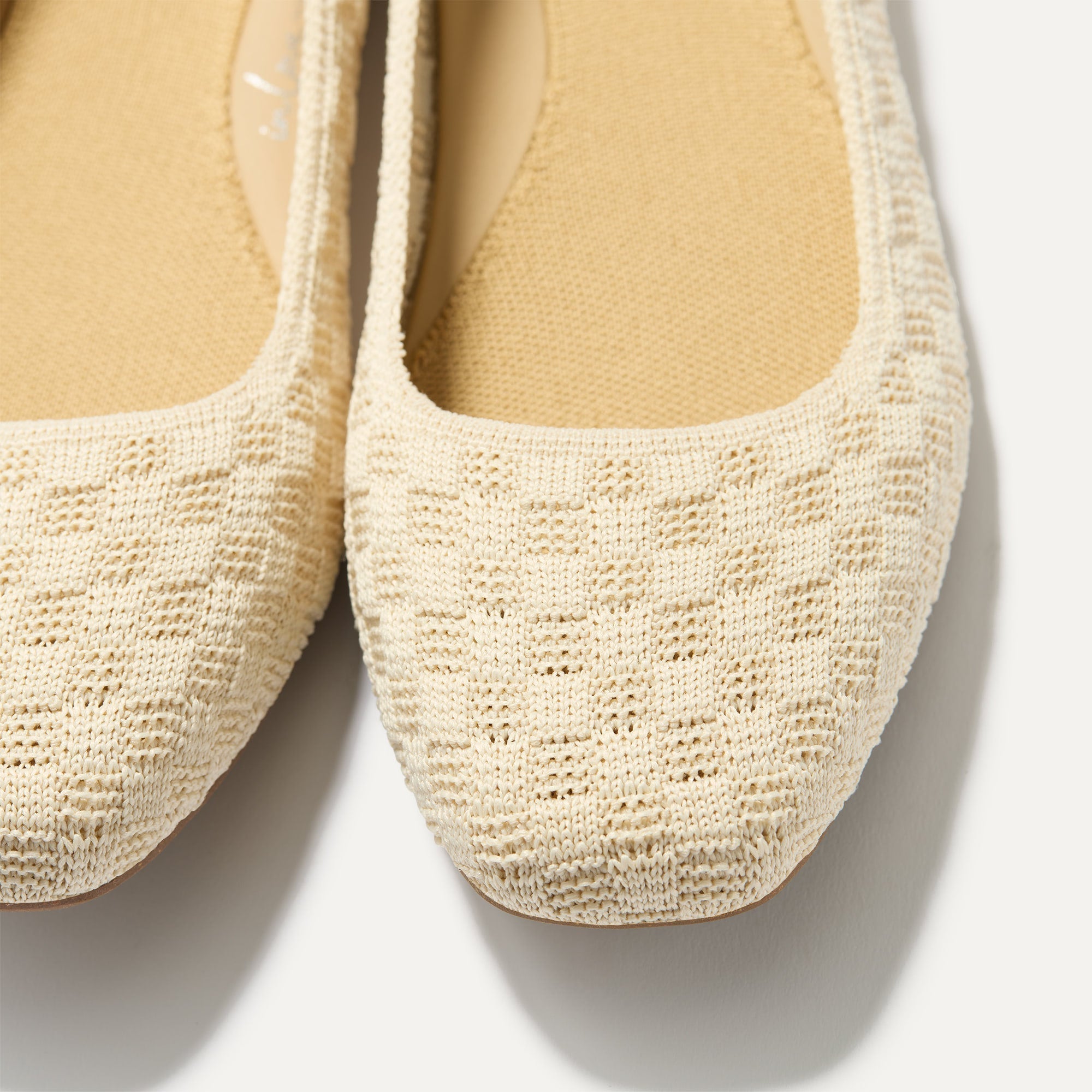 Close up of the toe box on The Max Square in Conch.