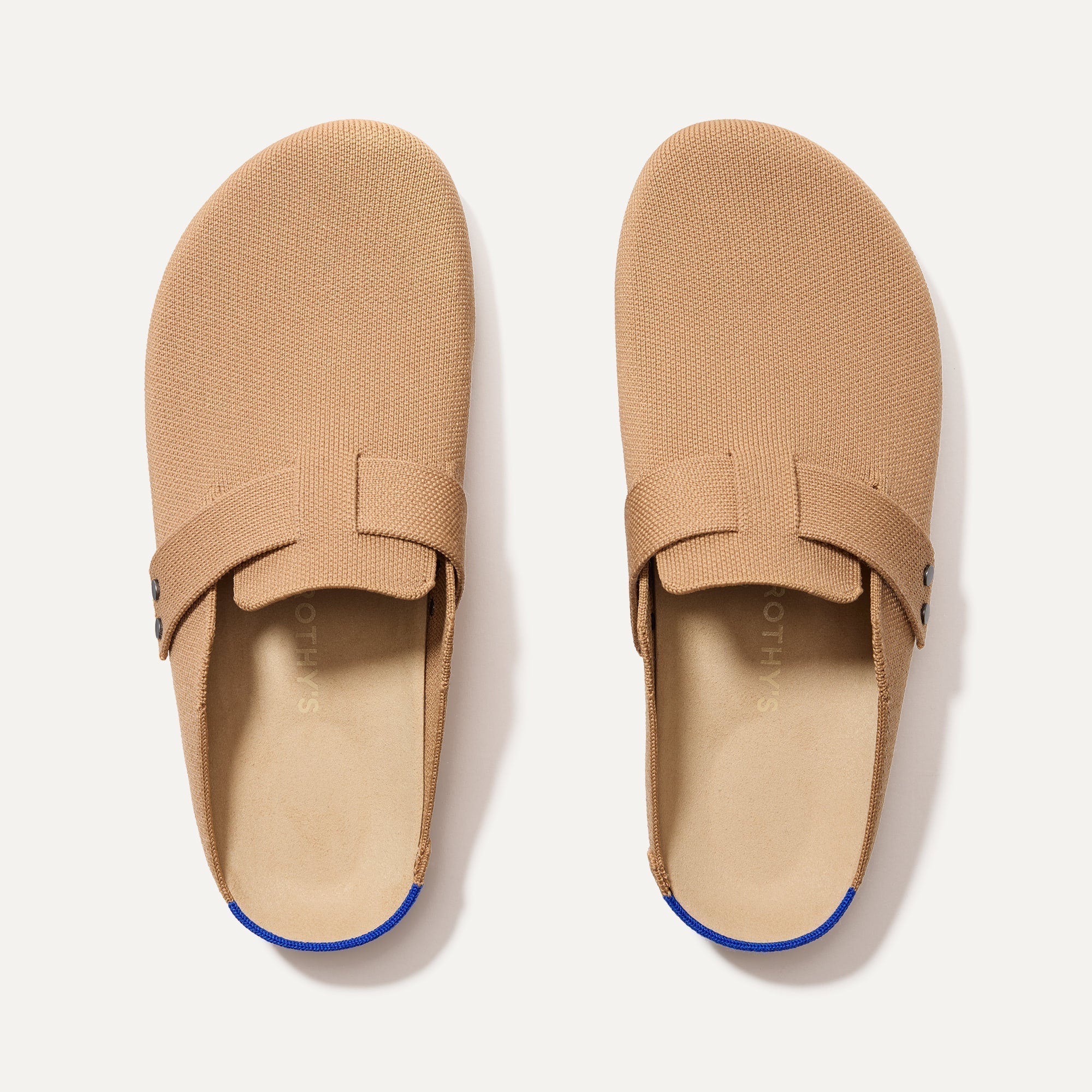 The Men's Clog in Butternut shown from the top. 