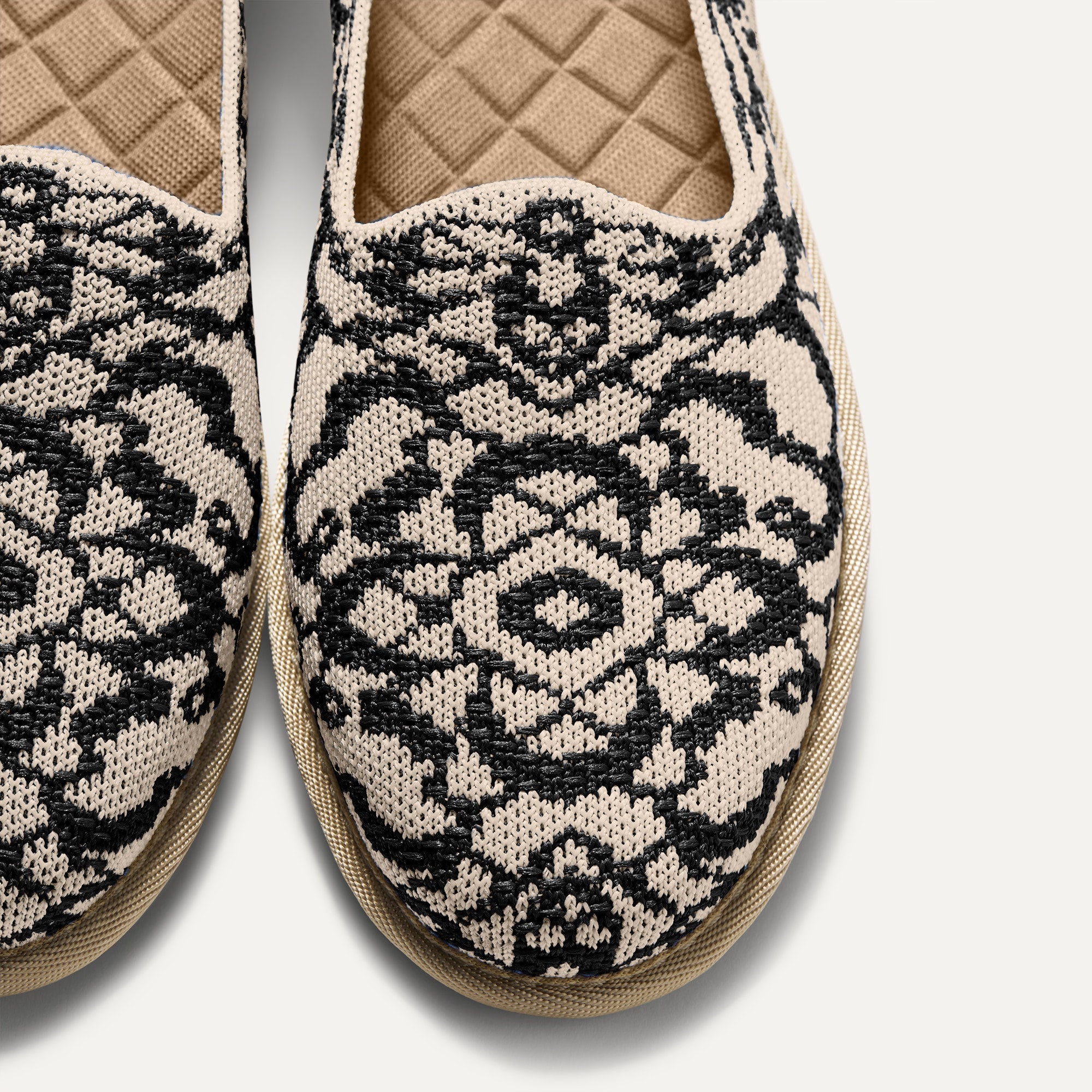 The toe and vamp of The Cruiser Loafer in Espresso Bloom. 