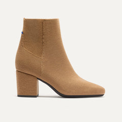 The High Classic Boot in Tobacco shown from the side. 