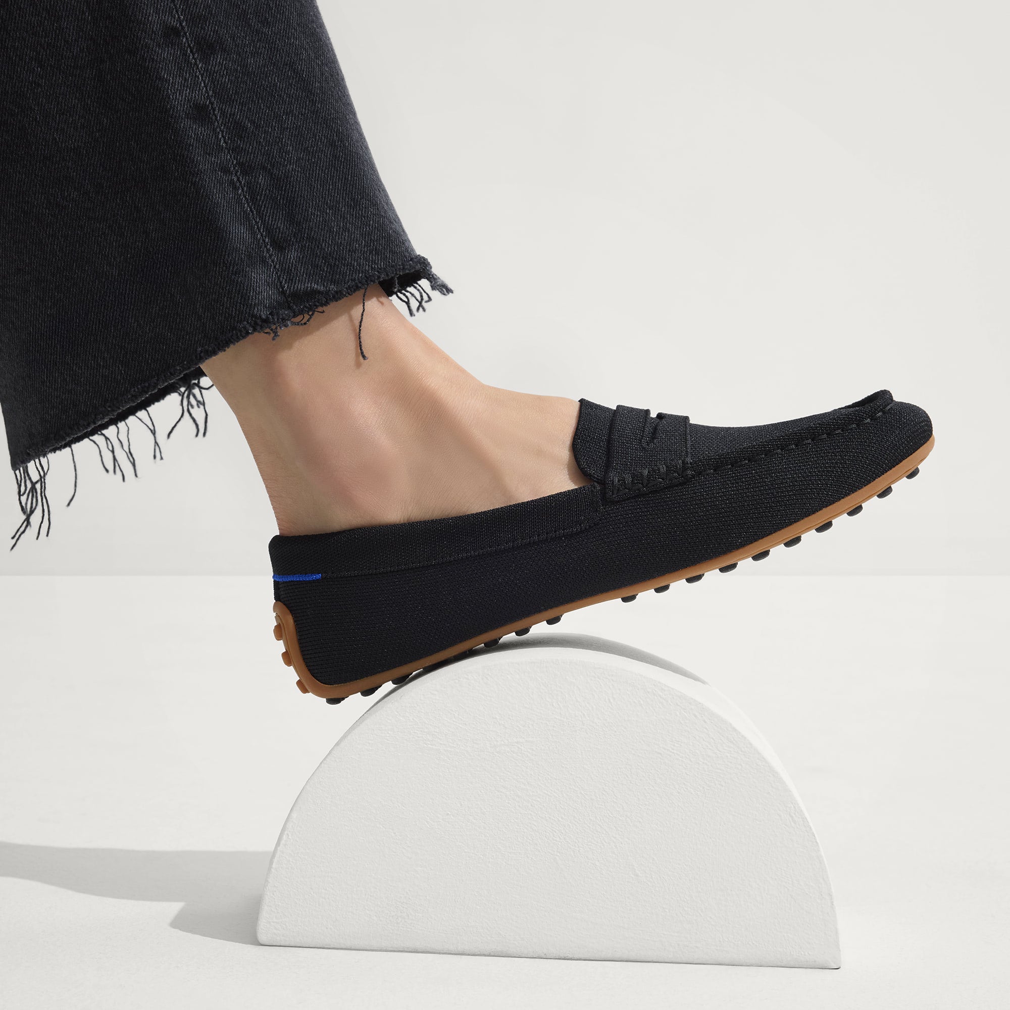 hover | Model wearing The Daily Driver in Black. 